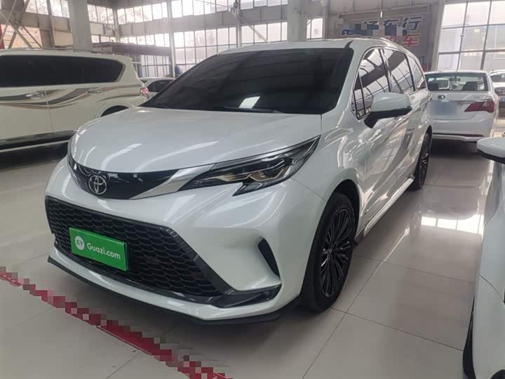 Фото 2 - Toyota Granvia