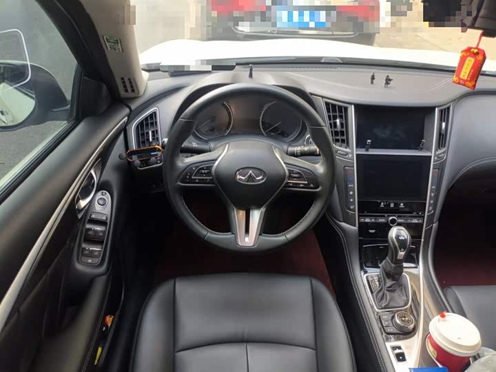 Фото 12 - Infiniti Q50L
