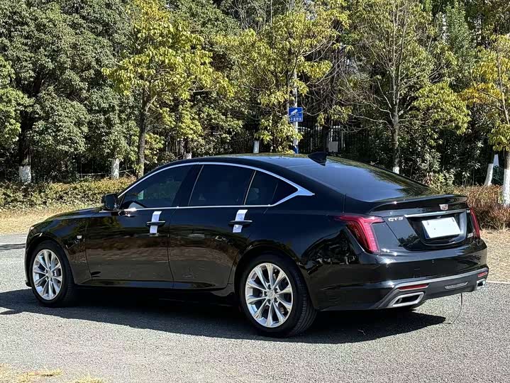 Фото 9 - Cadillac CT5