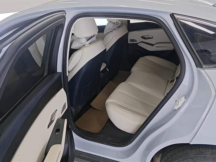 Фото 11 - BYD Qin L