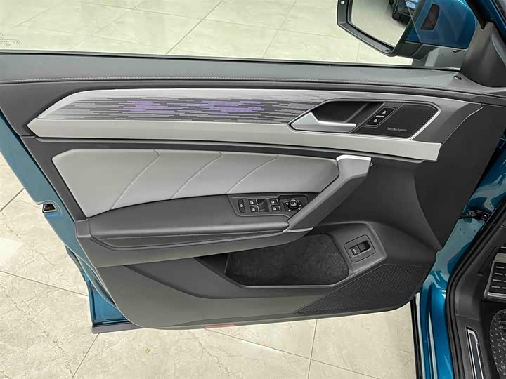 Фото 10 - Volkswagen Tayron