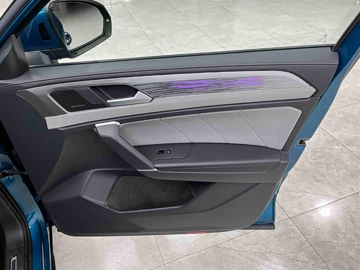 Фото 12 - Volkswagen Tayron