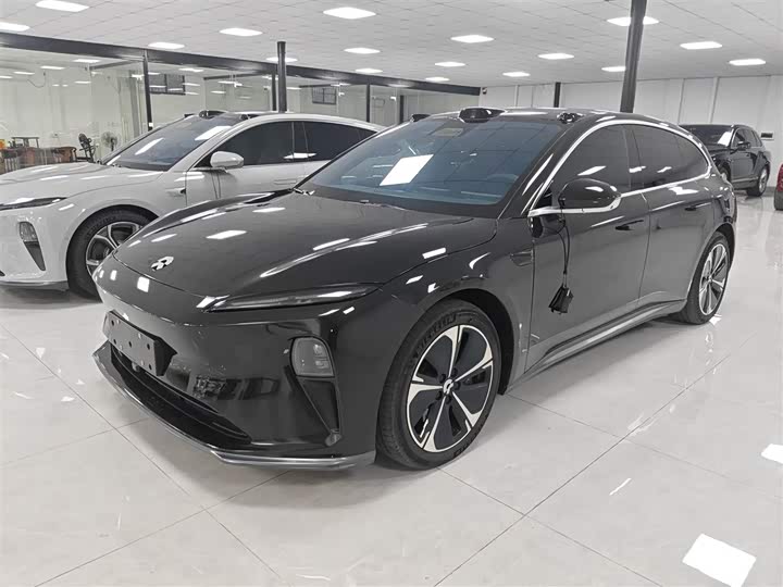 Фото 1 - Nio ET5T