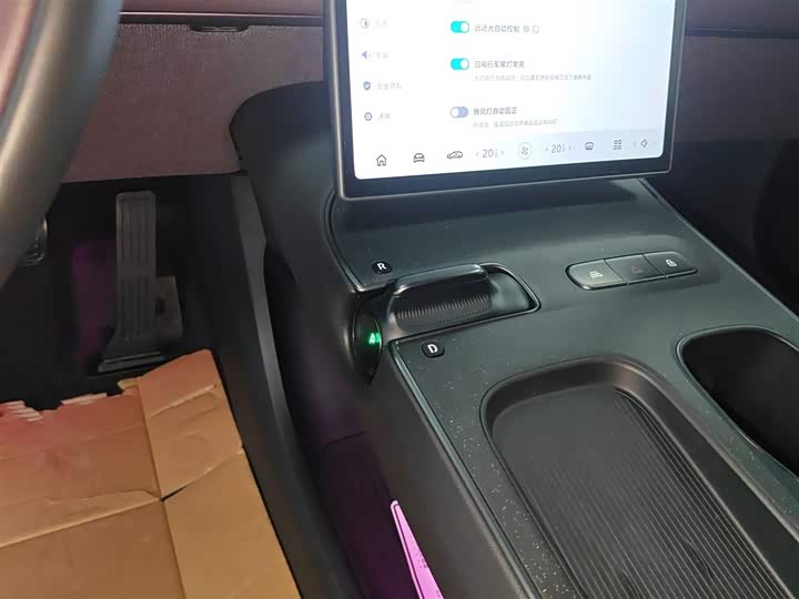 Фото 14 - Nio ET5T