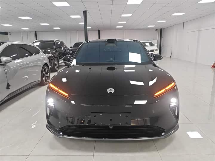 Фото 3 - Nio ET5T