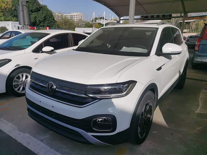 Фото 1 - Volkswagen Tacqua