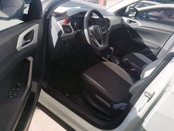 Фото 13 - Volkswagen Tacqua