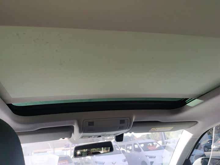 Фото 8 - Volkswagen Tacqua