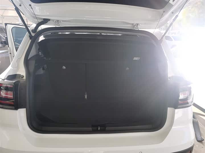 Фото 9 - Volkswagen Tacqua