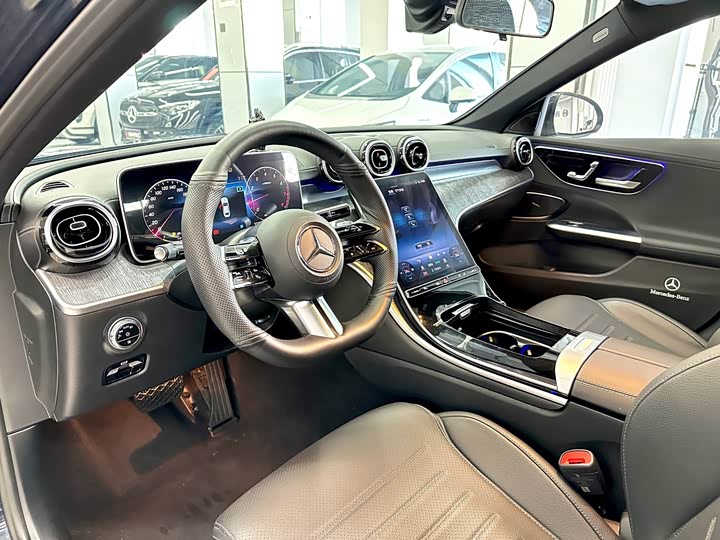 Фото 7 - Mercedes-Benz C-Class