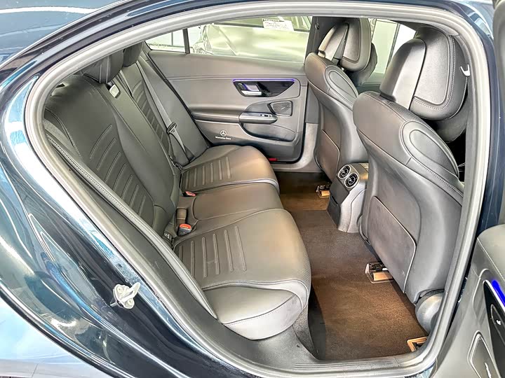 Фото 9 - Mercedes-Benz C-Class