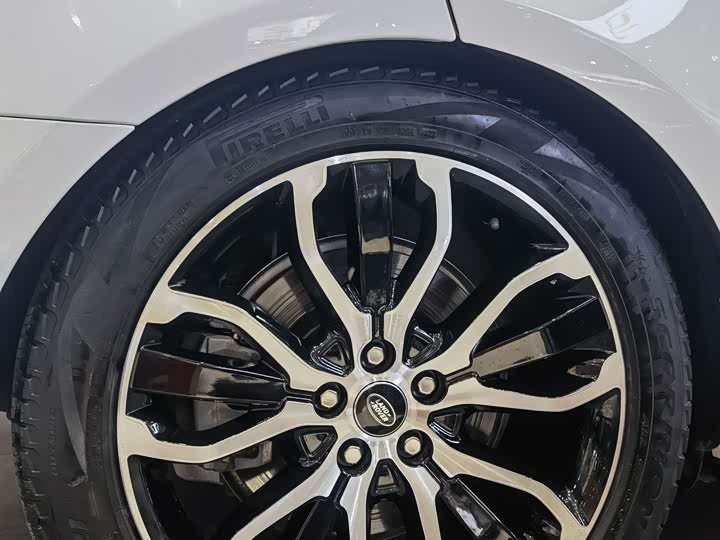 Фото 13 - Land Rover Range Rover Sport