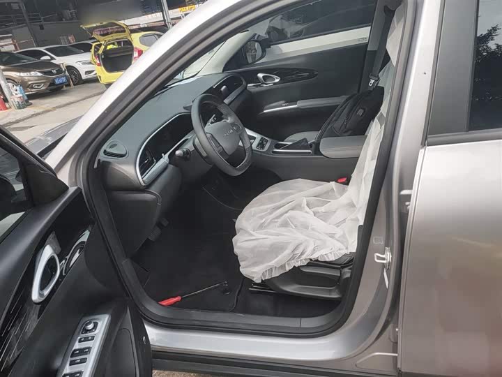 Фото 15 - Geely Galaxy Geome