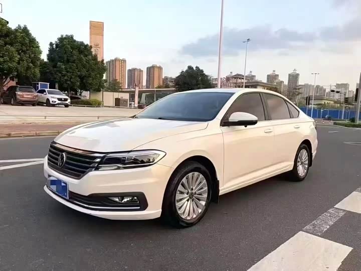 Фото 1 - Volkswagen Lavida