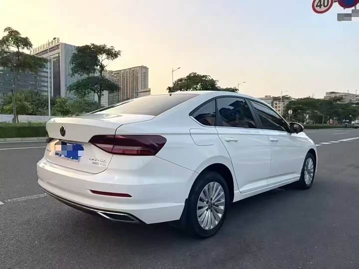 Фото 13 - Volkswagen Lavida