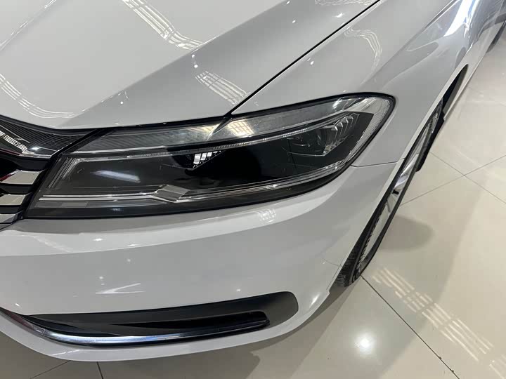 Фото 4 - Volkswagen Lavida