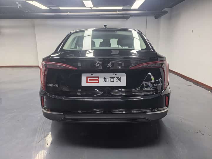 Фото 10 - Hongqi E-QM5
