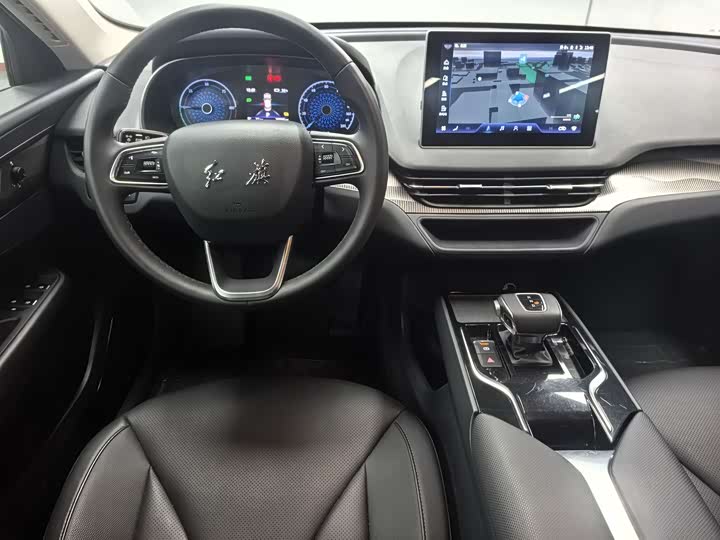 Фото 7 - Hongqi E-QM5