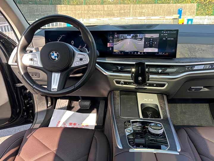 Фото 16 - BMW X5