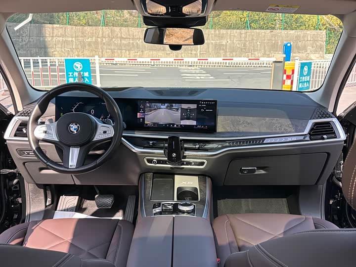 Фото 18 - BMW X5