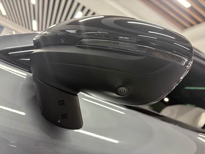 Фото 10 - Geely Jiyue 01