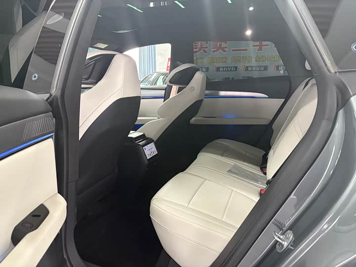 Фото 6 - Geely Jiyue 01