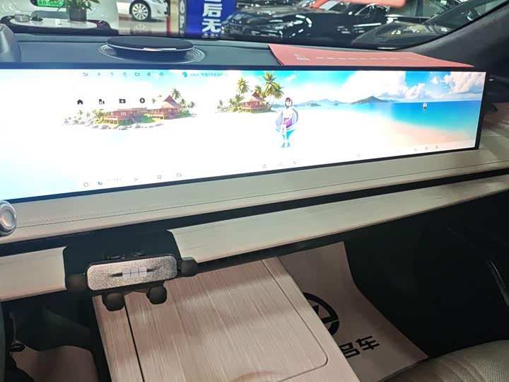 Фото 13 - Geely Galaxy E8