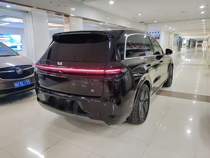 Фото 9 - LiXiang L8