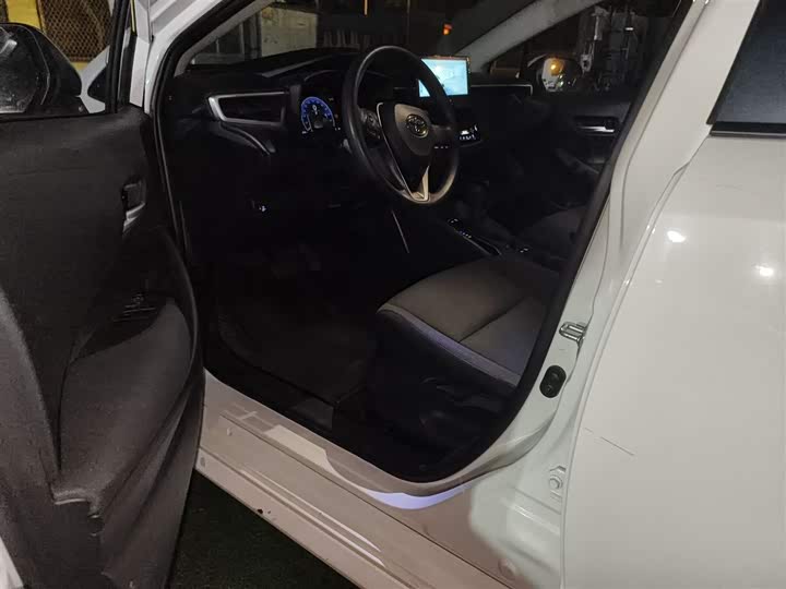 Фото 14 - Toyota Levin