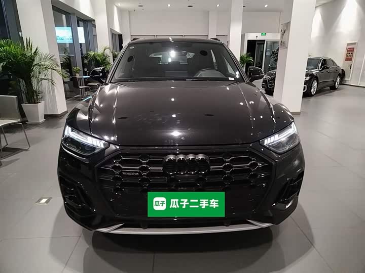 Фото 3 - Audi Q5L