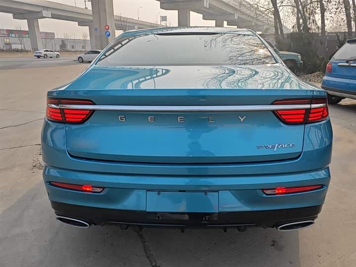 Фото 6 - Geely Preface