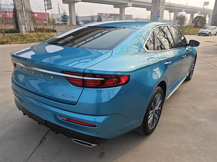 Фото 7 - Geely Preface