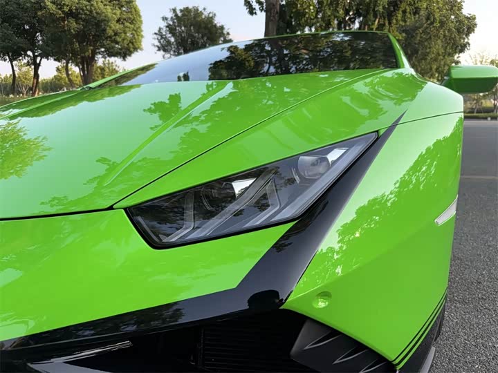 Фото 4 - Lamborghini Huracán