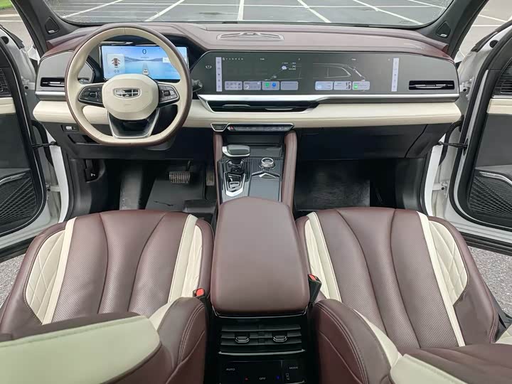 Фото 5 - Geely Monjaro