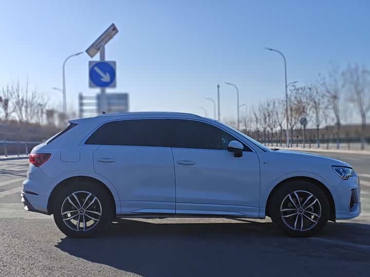 Фото 13 - Audi Q3