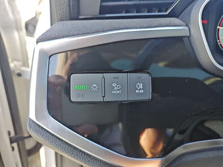 Фото 21 - Audi Q3