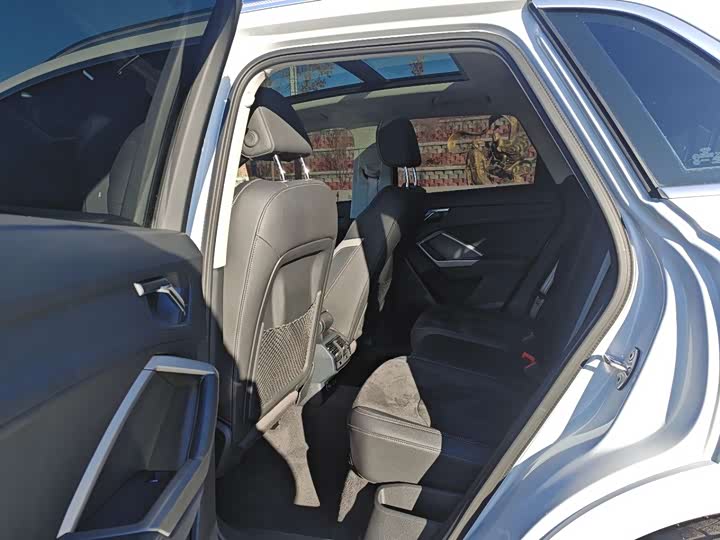 Фото 5 - Audi Q3