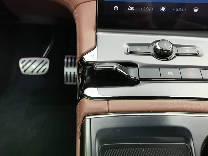 Фото 13 - Nio EC6