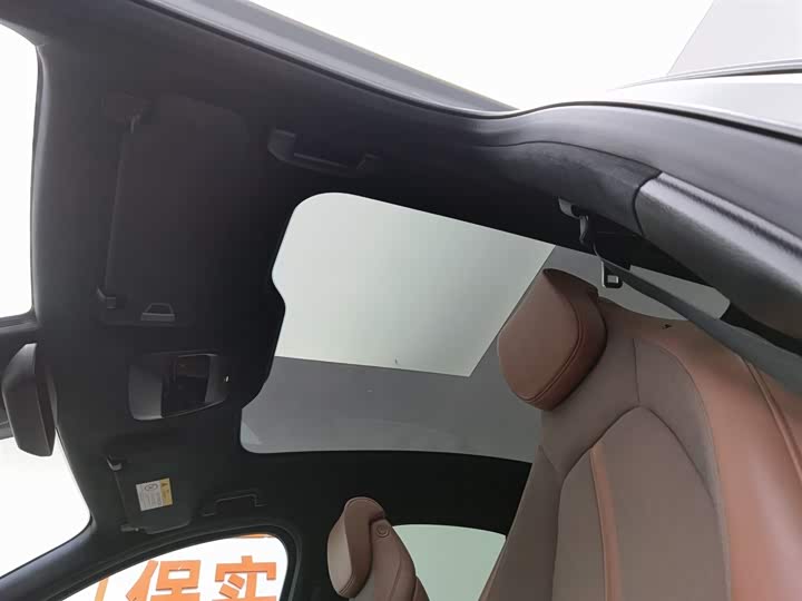 Фото 14 - Nio EC6