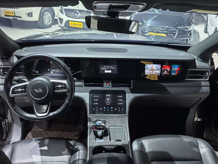 Фото 4 - LiXiang One