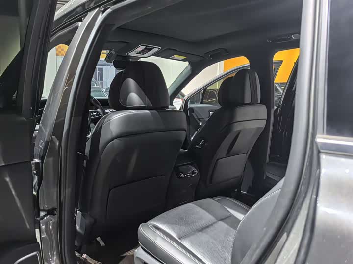 Фото 6 - LiXiang One