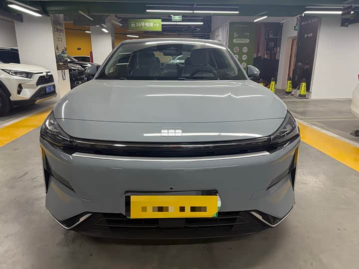 Фото 2 - Geely Galaxy L6