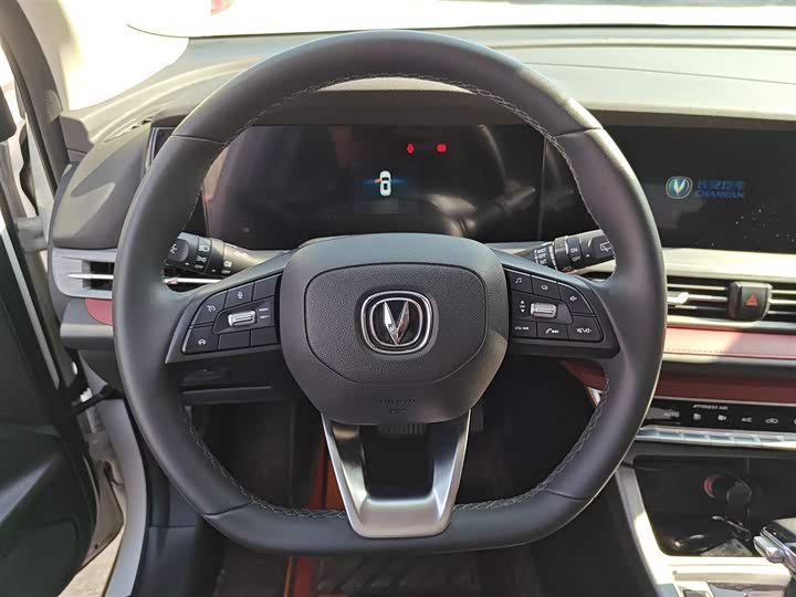 Фото 11 - Changan CS55 Plus