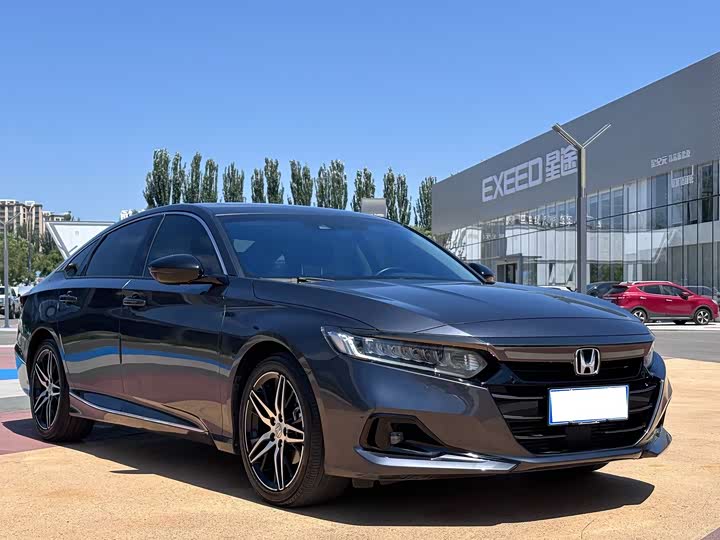 Фото 3 - Honda Accord