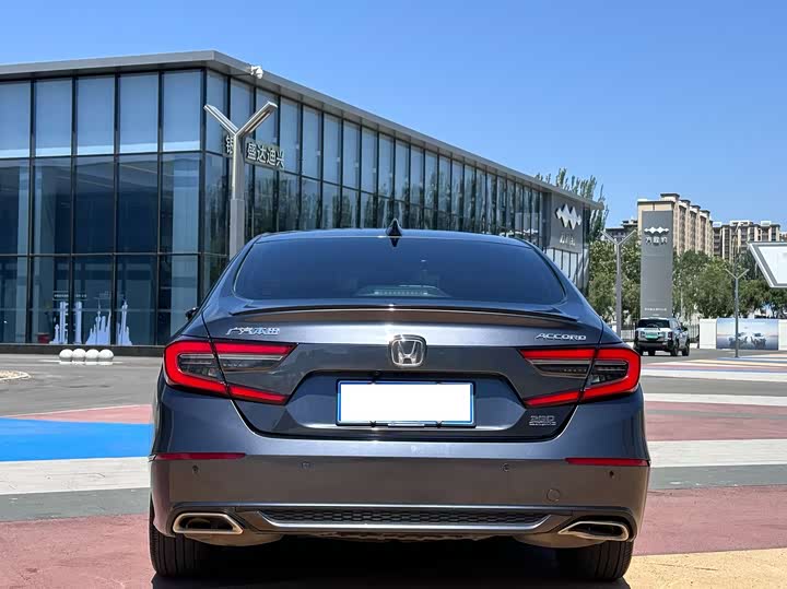 Фото 5 - Honda Accord