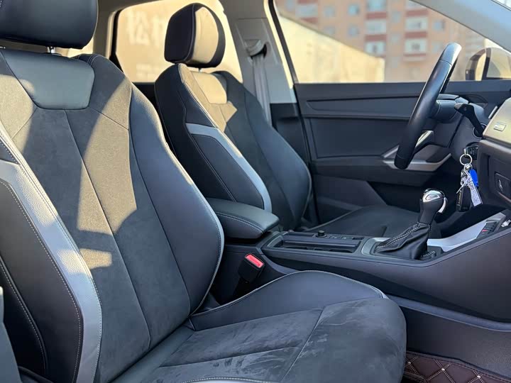 Фото 10 - Audi Q3