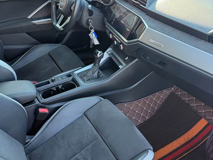 Фото 11 - Audi Q3