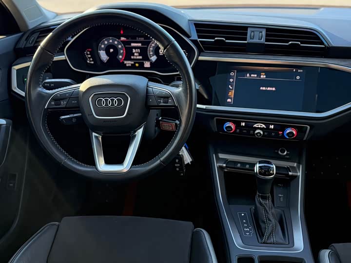 Фото 15 - Audi Q3