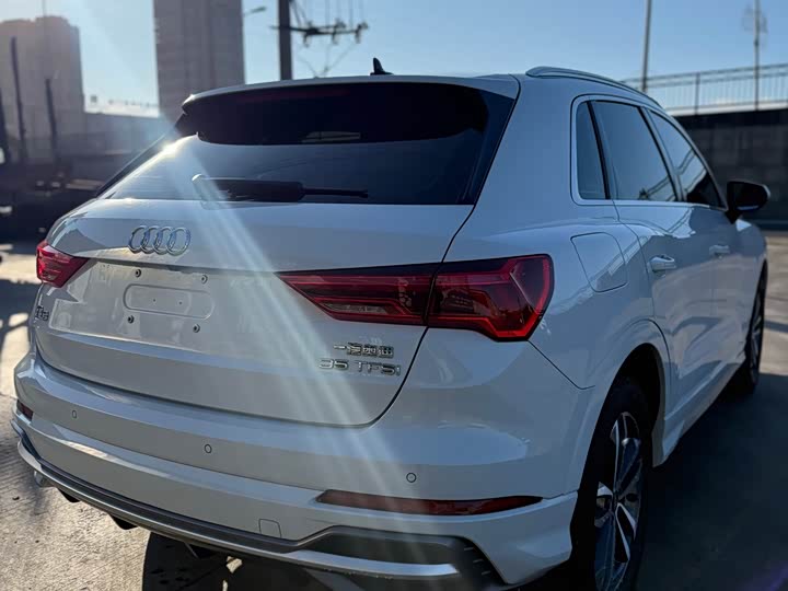 Фото 21 - Audi Q3