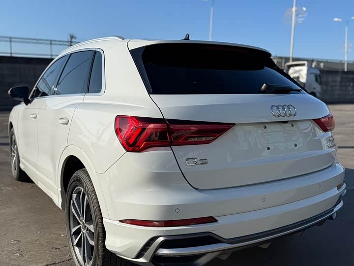 Фото 22 - Audi Q3